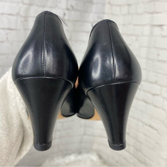 Salvatore Ferragamo Women’s Minimalist Color-Block Designer Leather Pump US 6.5B - Picture 10 of 15